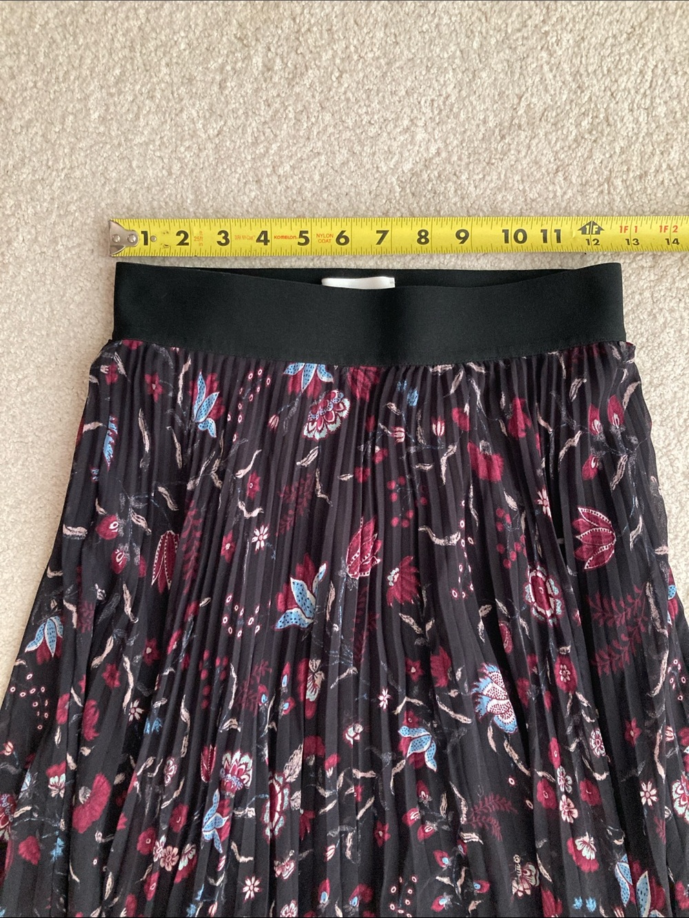 Aritzia Wilfred twirl pleated skirt - Picture 7 of 8
